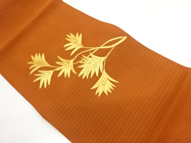 絽綴れ　金駒刺繍　草葉模様名古屋帯